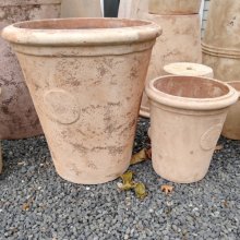 Picture of Pot Heritage Planter Antique Choc (29102)