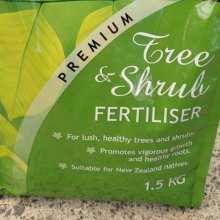 Picture of Premium Tree and Shrub Fertiliser (29015)